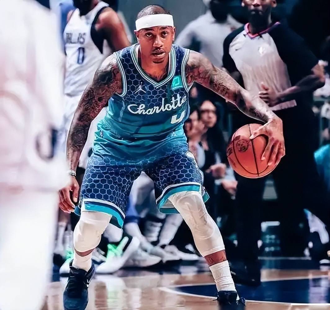 od体育入口-猛龙灰熊之间的角逐:小托马斯砍下32分的简单介绍