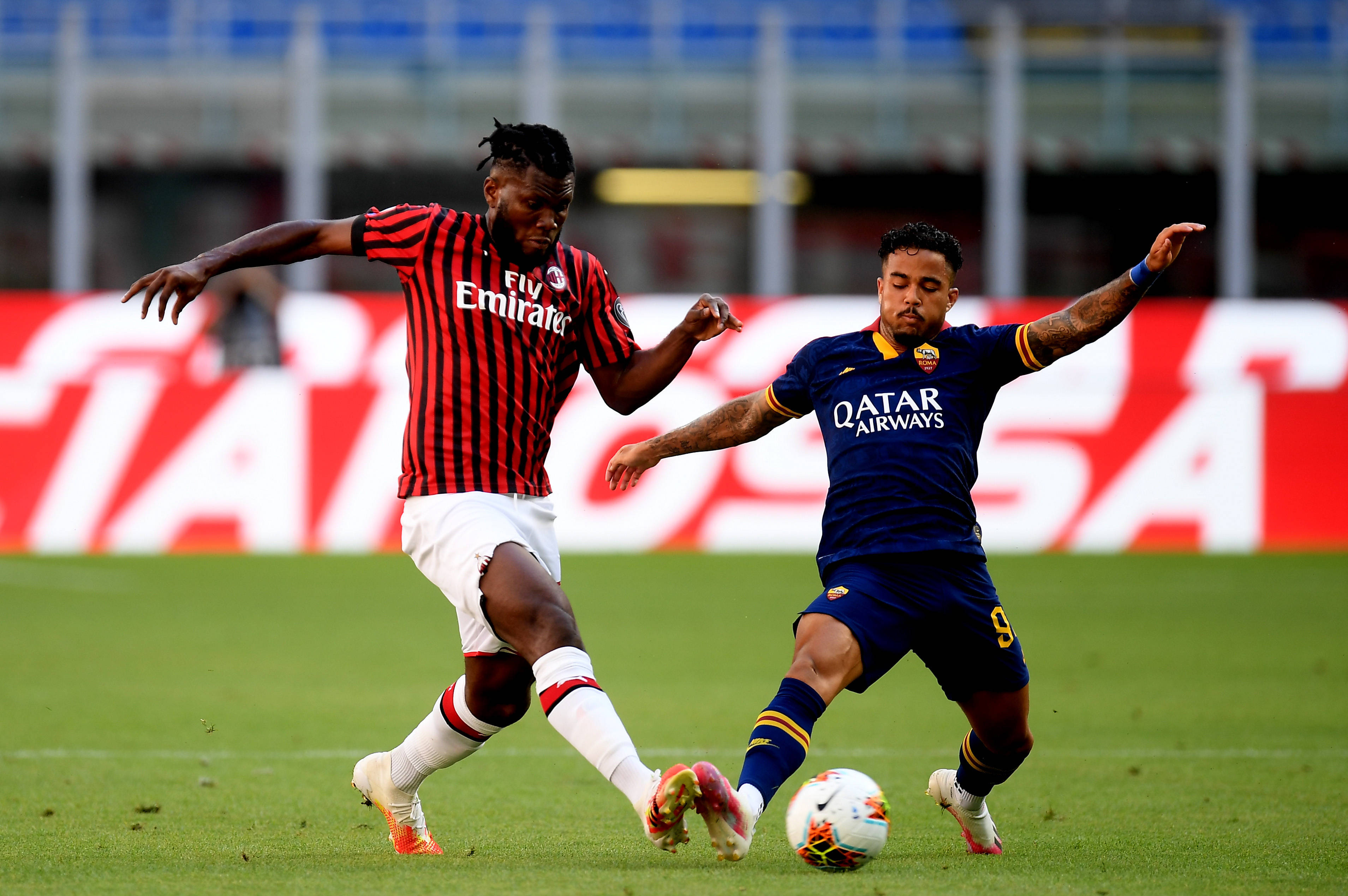 od体育活动-包含AC米兰主场战胜曼联,晋级欧罗巴联赛八强的词条