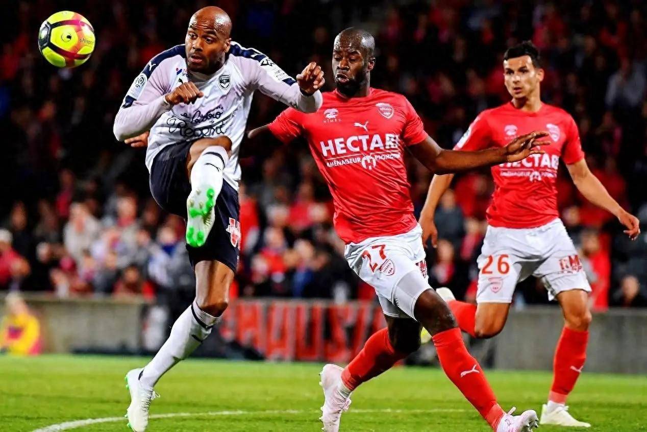 od体育app下载地址-斯图加特球员受伤即将错过关键比赛