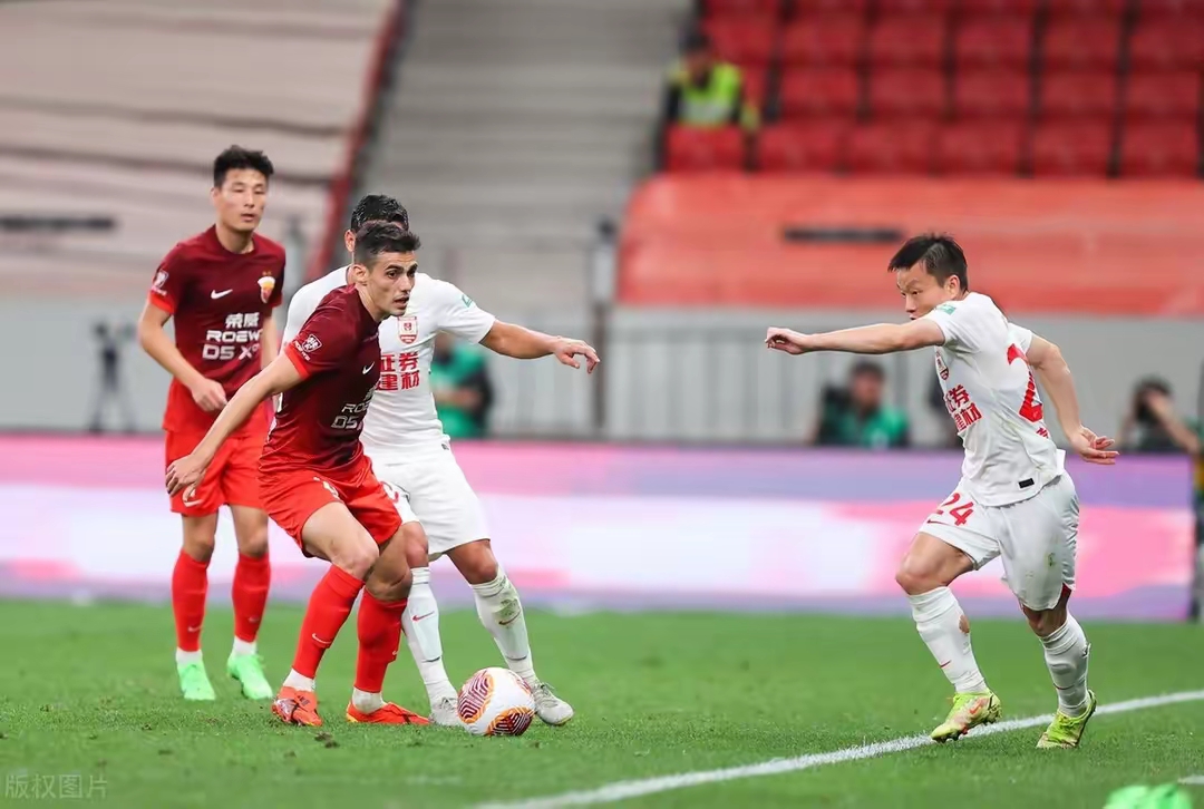 od体育亚洲官网-精彩瞬间频现,球员们在场上展现出色表现的简单介绍