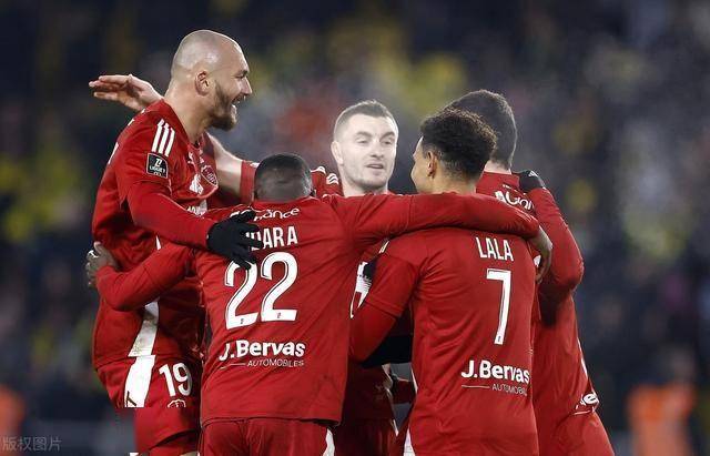 od体育网站入口-亚眠主场击败布雷斯特,豪取三分