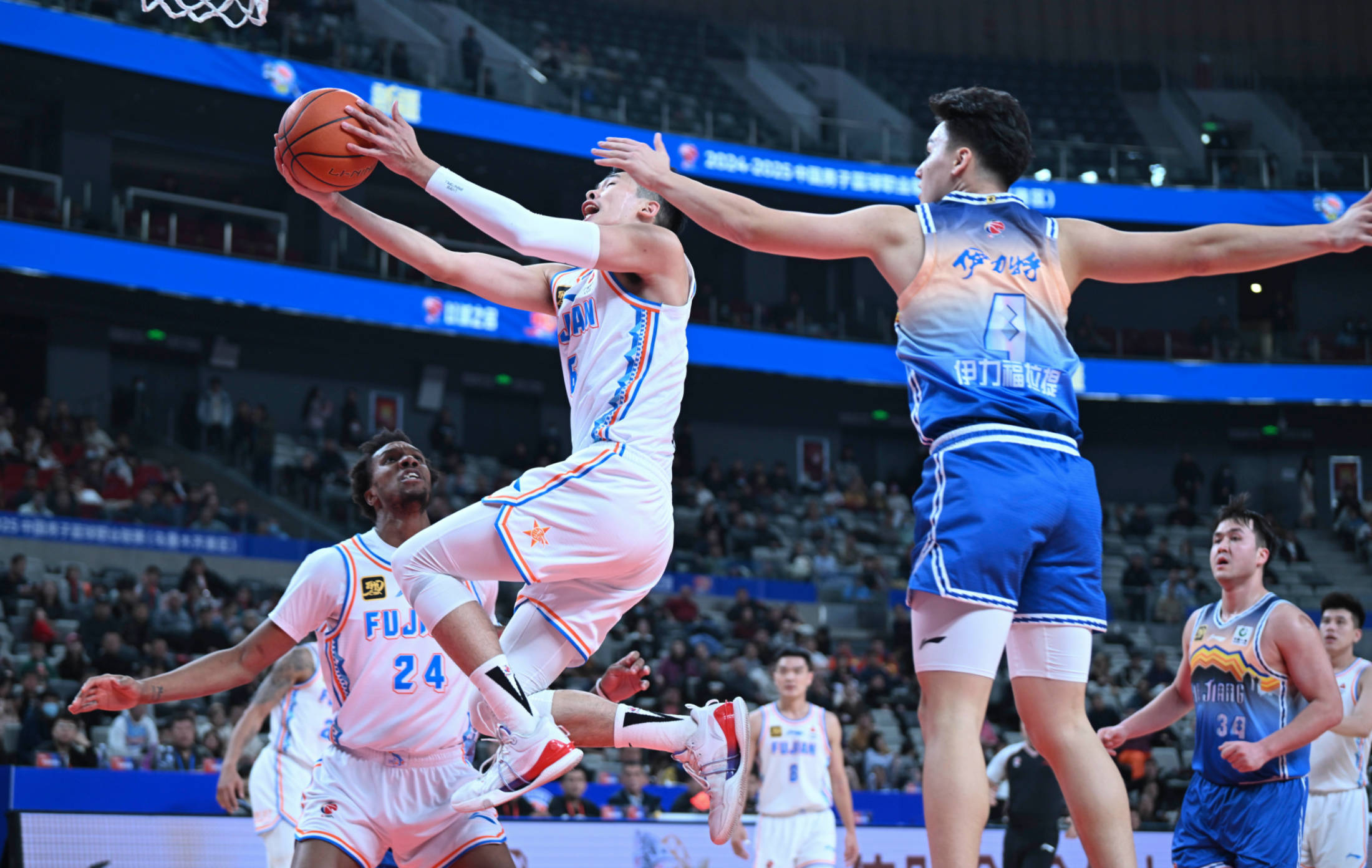 od体育网站入口-CBA联赛升降级政策引热议球迷呼吁酝酿改革方案促恢复的简单介绍